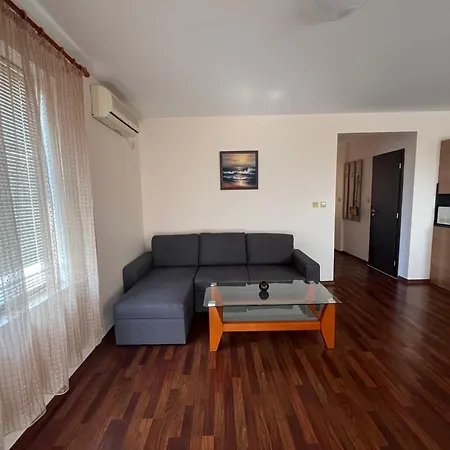 Sea La Vie Apartment